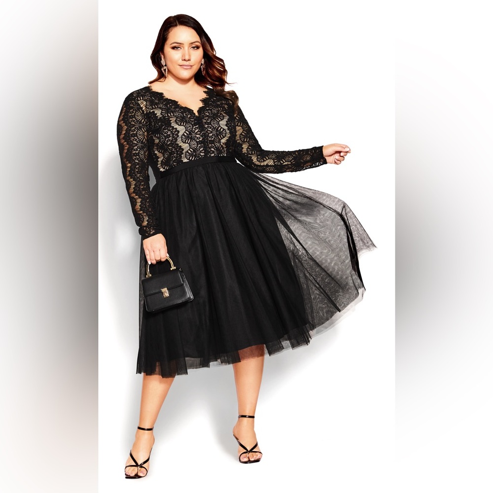 City Chic NWT Rare Beauty Lace and Tulle Dress Size 24